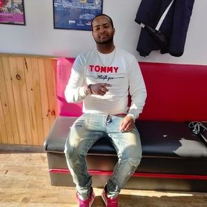 Meet your Posher, Johnathan